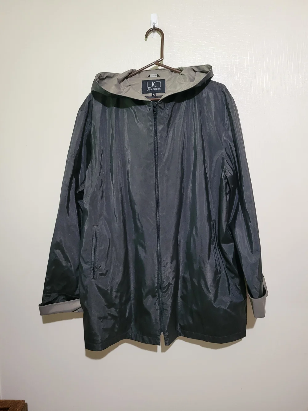 Hooded Trench Coat in Black